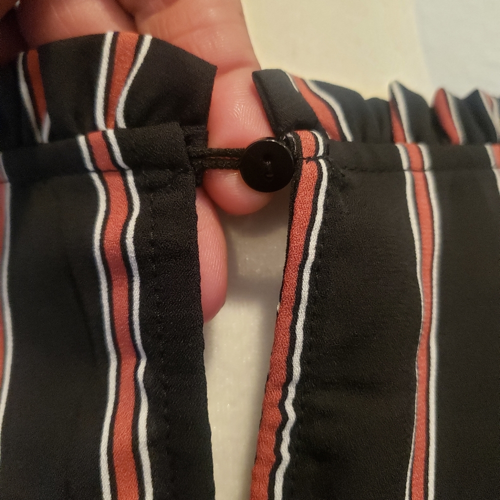 Long sleeve black,red and white stripped blouse - Picture 4 of 7